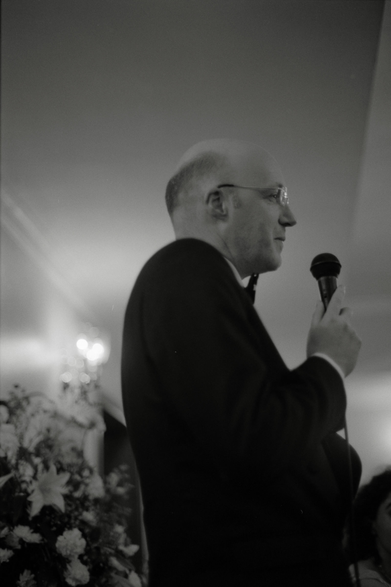 AHP F2001 05 002 sc240901 img05 NLP